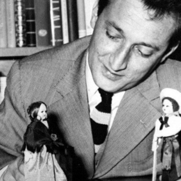 Джанни Родари играет Квадратная картинка